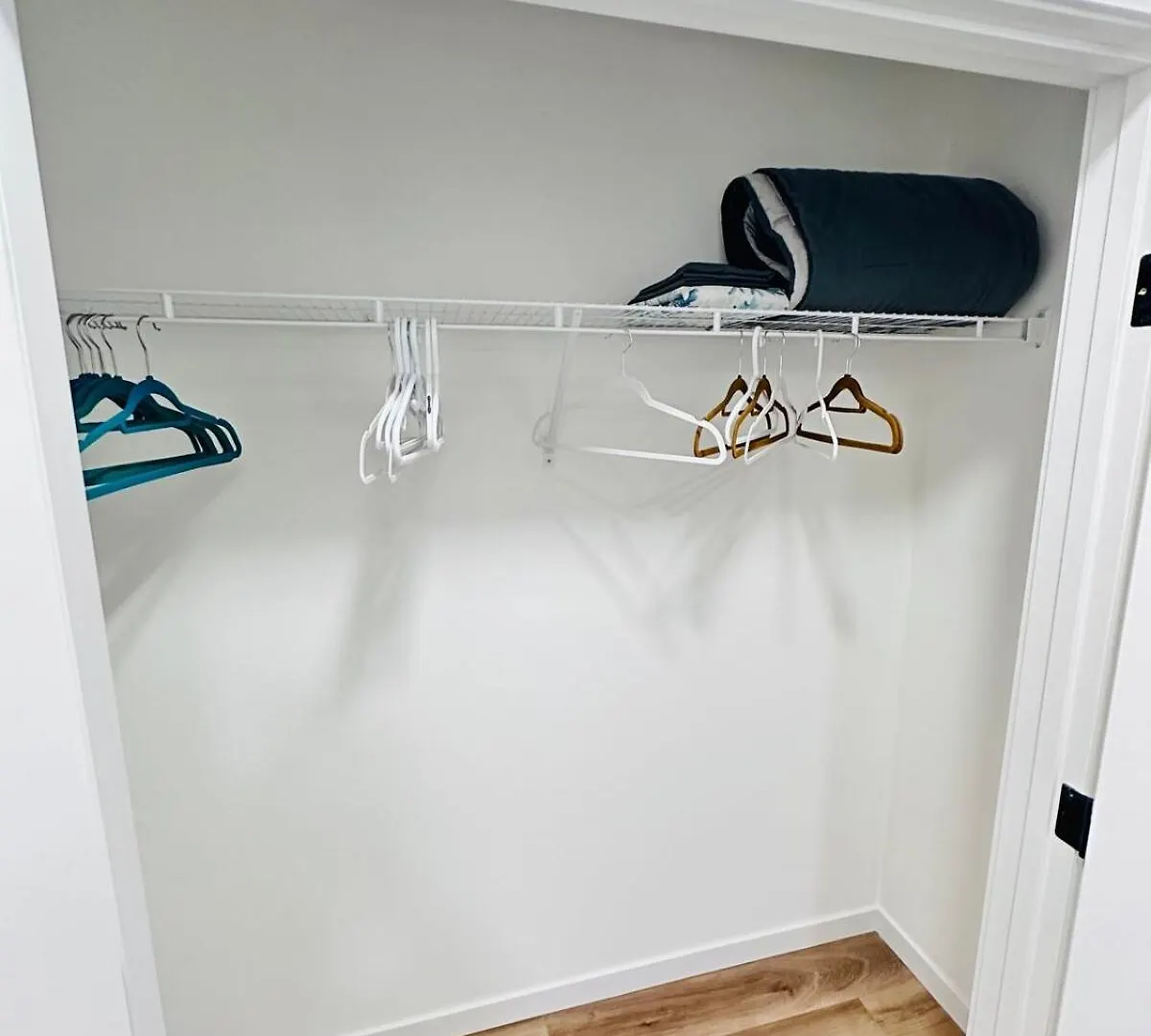 Beautiful 1 Bedroom Suite Close To Yyc Airport