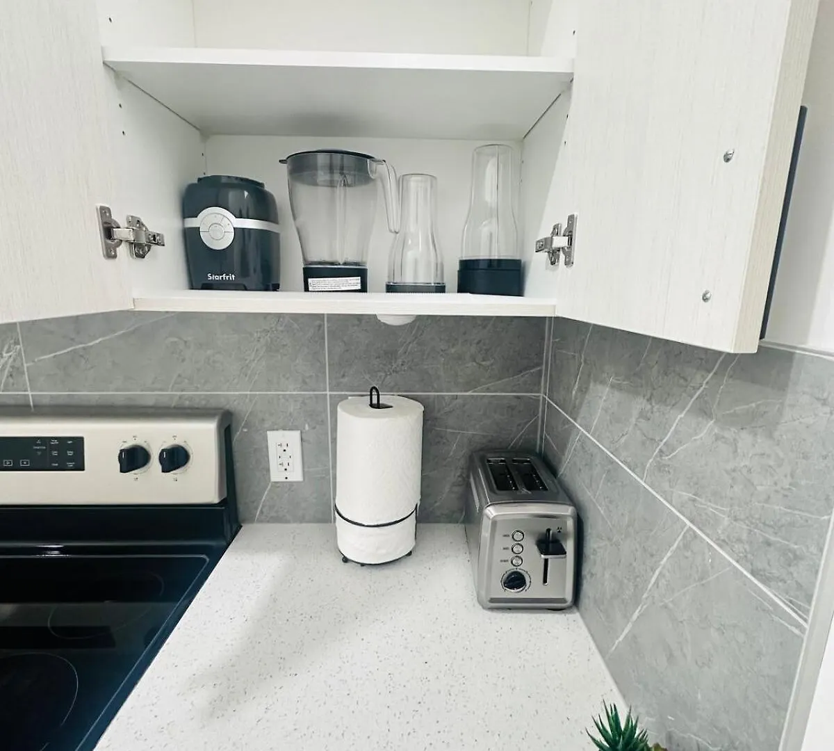 Beautiful 1 Bedroom Suite Close To Yyc Airport 0*,  Kanada