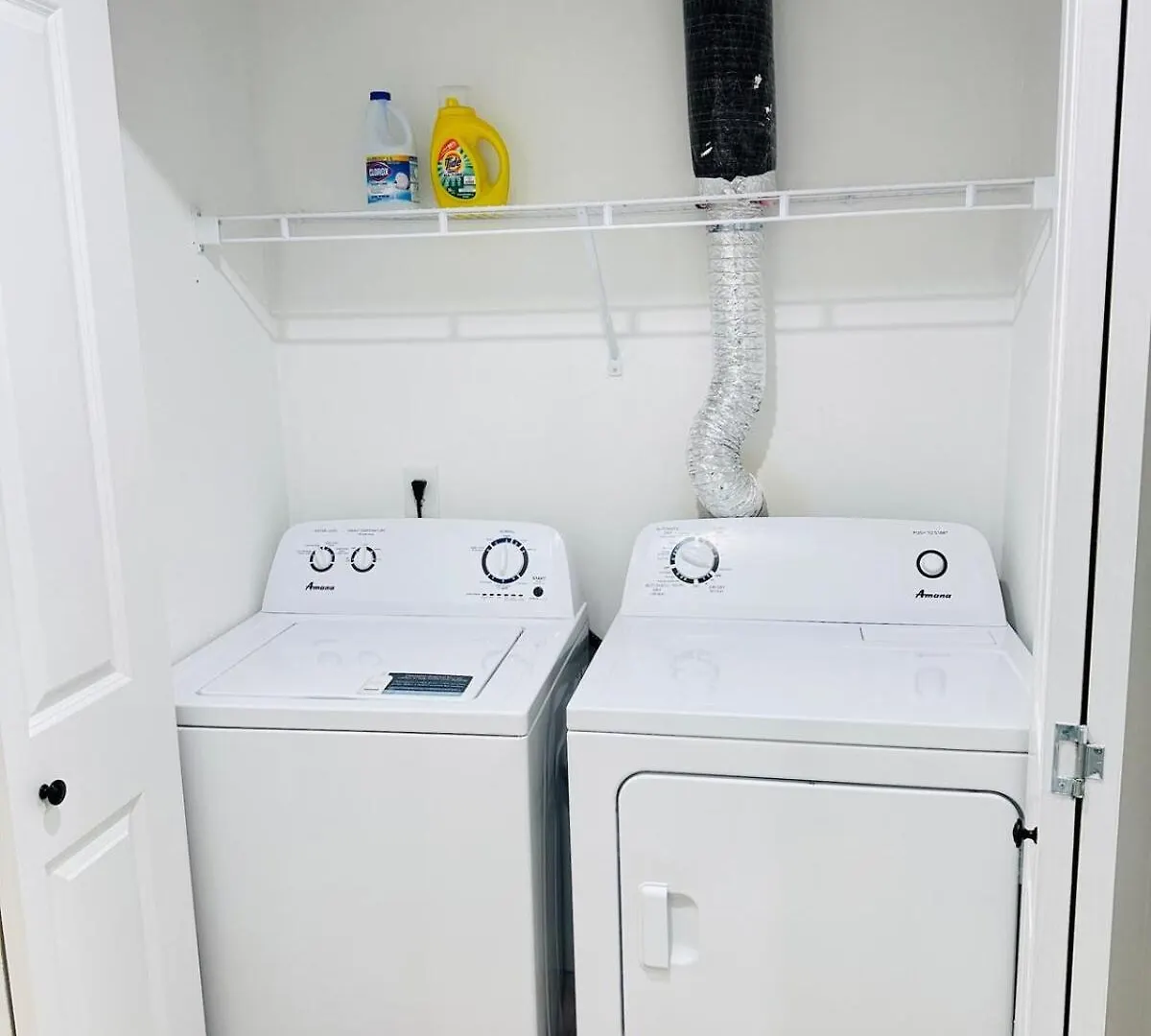 Beautiful 1 Bedroom Suite Close To Yyc Airport 0*,  Kanada