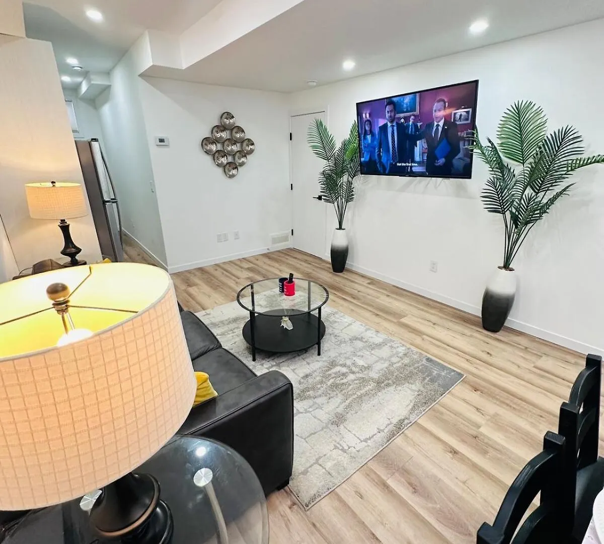 Beautiful 1 Bedroom Suite Close To Yyc Airport