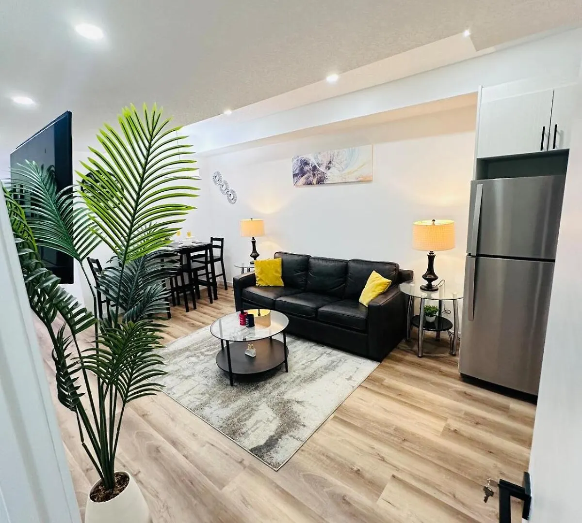 Beautiful 1 Bedroom Suite Close To Yyc Airport 0*, Calgary