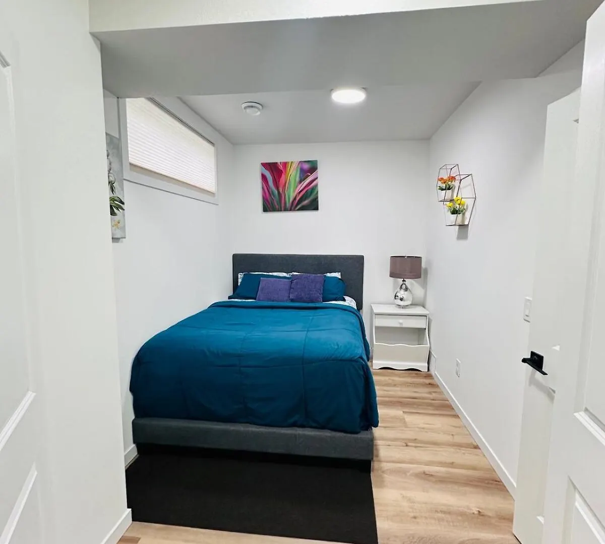 Apartment Beautiful 1 Bedroom Suite Close To Yyc Airport Canada